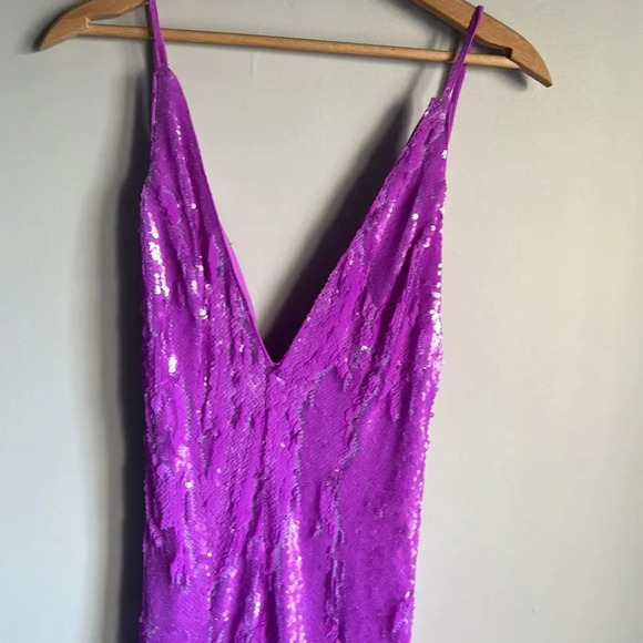 X BY NBD sequined Chiquitita Gown In maxi Lavender - Picture 3 of 12